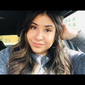 Meet your Posher, Lorin